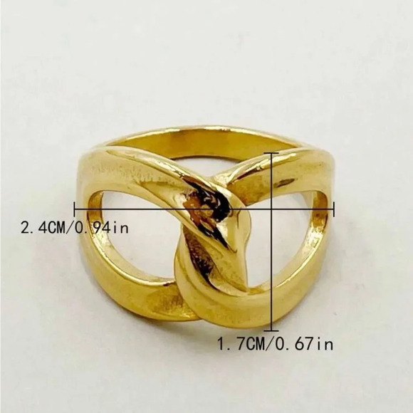 Hollow out twist ring  - Picture 2 of 5